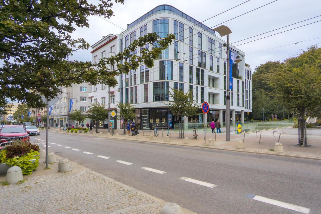 Apartment Swietojanska Center Of 550m To The By Renters Gdynia