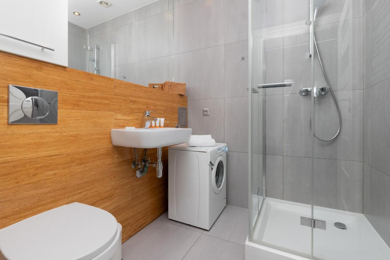 Swietojanska Center Of 550m To The By Renters Apartment Gdynia